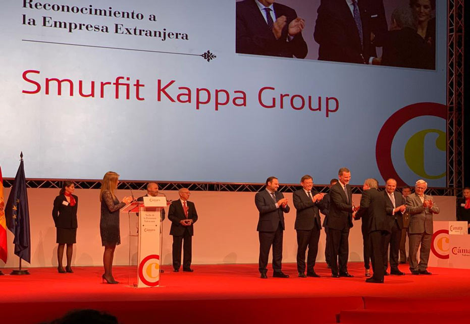 A Smurfit Kappa recebe o reconhecimento da Câmara de Comércio de Valência na presença de S. M. os Reis de Espanha