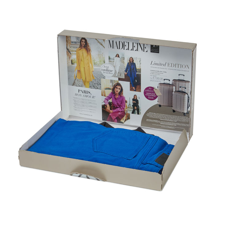 pizza style postal boxes for garments