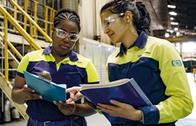 Female Smurfit Kappa employees