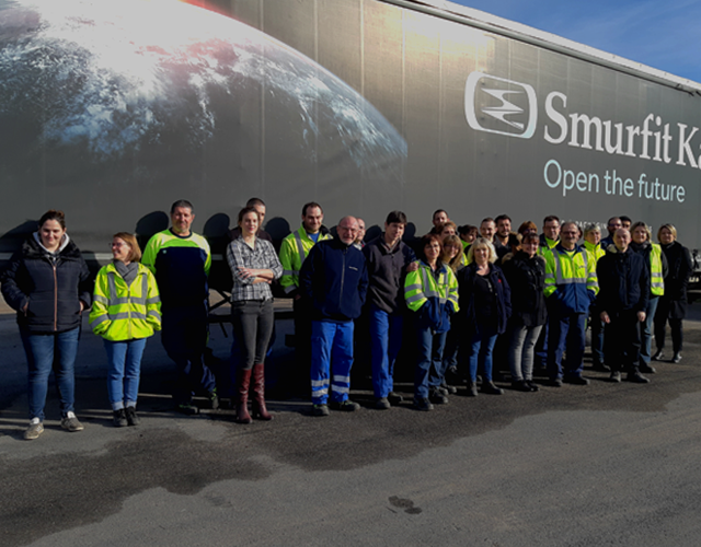 Photo de groupe usine