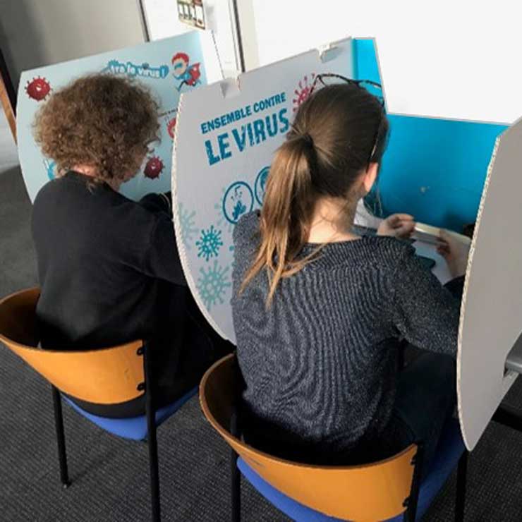 Séparateur de bureau pour enfant personnalisable