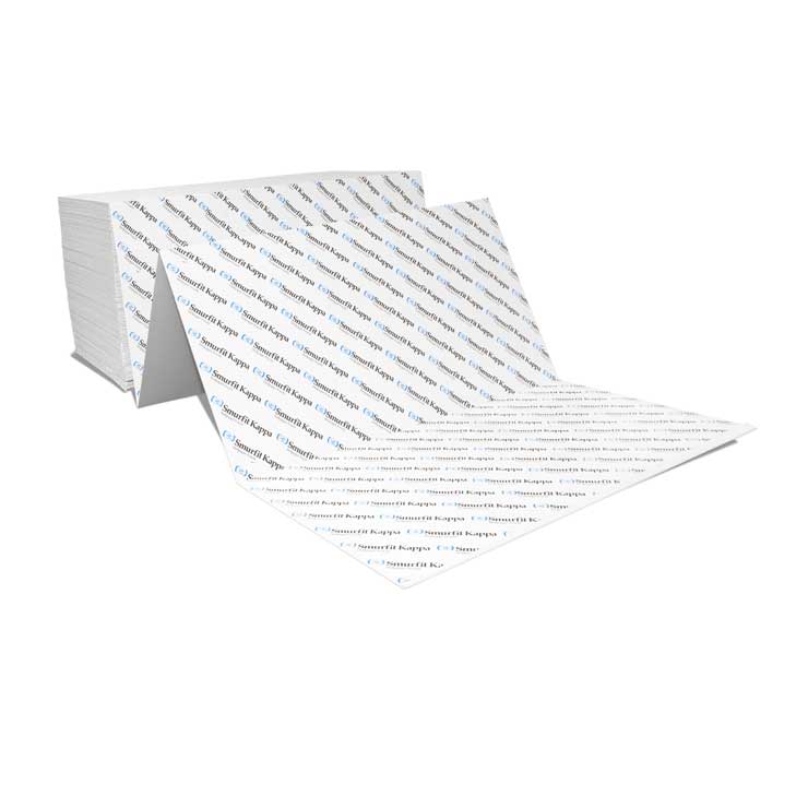 Palette de plaques de carton blanc en accordéon