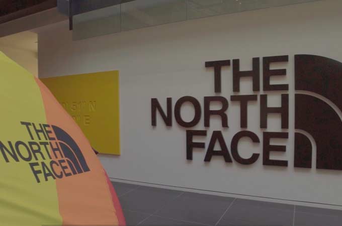 Ontdek hoe The North Face haar doelstelling voor duurzame verpakkingen versneld realiseert door samen te werken met Smurfit Kappa