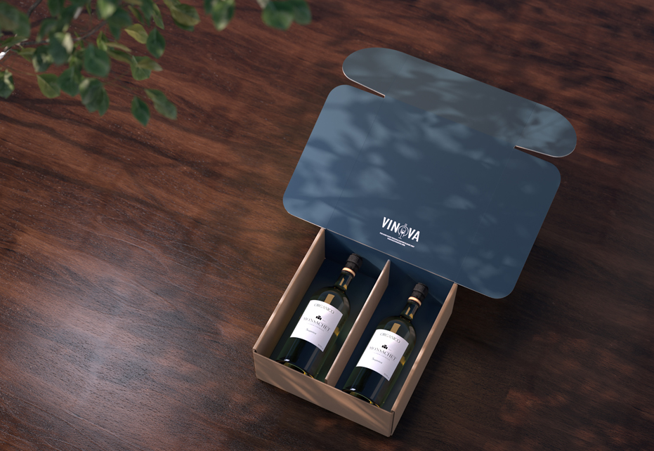 embalagem de papelão aberta com duas garrafas de vinho dentro