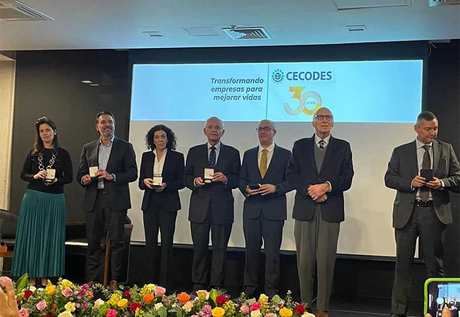 Smurfit Kappa Colombia recibió reconocimiento de CECODES por ser uno de sus miembros fundadores