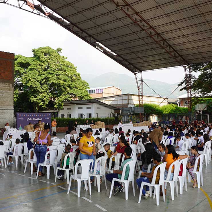Empaquemos-Alegria-Esta-Navidad