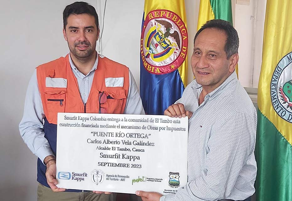 Placa de entrega puente sobre río Ortega por parte de Smurfit Kappa