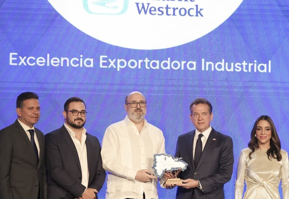 Smurfit Westrock gana Excelencia Exportadora Industrial 2025 | ADOEXPO