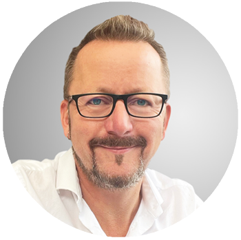 autor artykułu Jakub Świętek