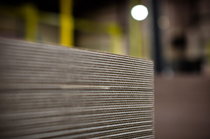 Laminated grade cardboard sheet