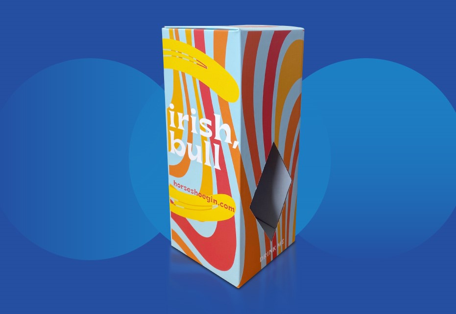 Horseshoe gin gift box packaging